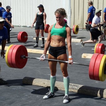 female-weightlifter-340x340